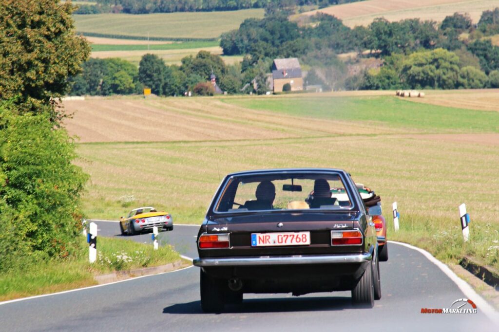 Audi 80 B1 unterwegs