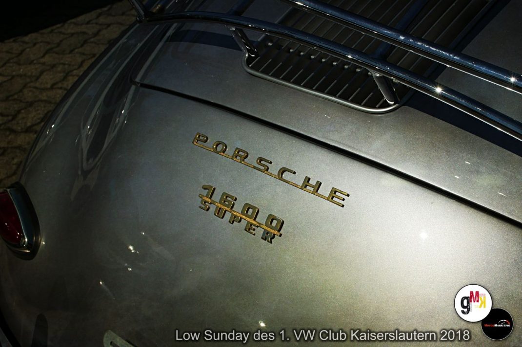 Porsche 4600 Super Oldtimer von oben beim Low Sunday des 1. VW Club Kaiserslautern 2018
