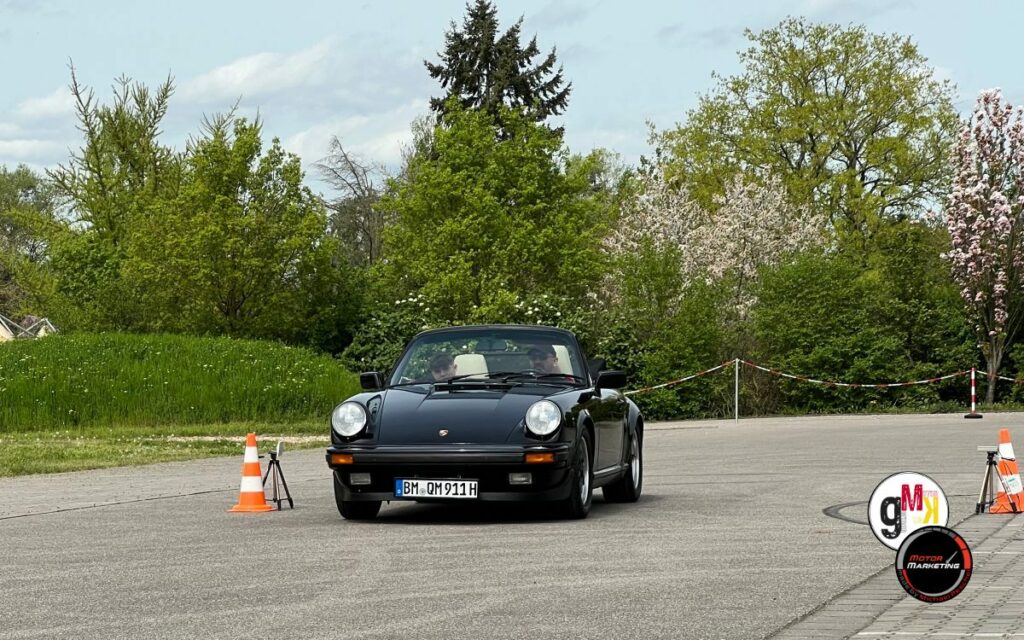 Porsche 911 Cabrio im Oldtimer-Training
